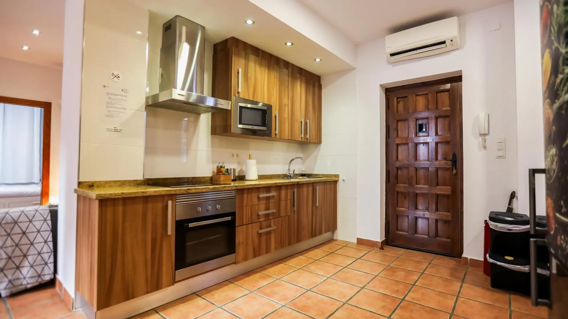 Апартаменты Apartamento Centrico Con Patio Exterior En El Mejor Barrio De Granada El Realejo Испания